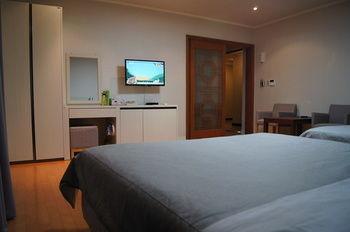 Gogoong Hotel